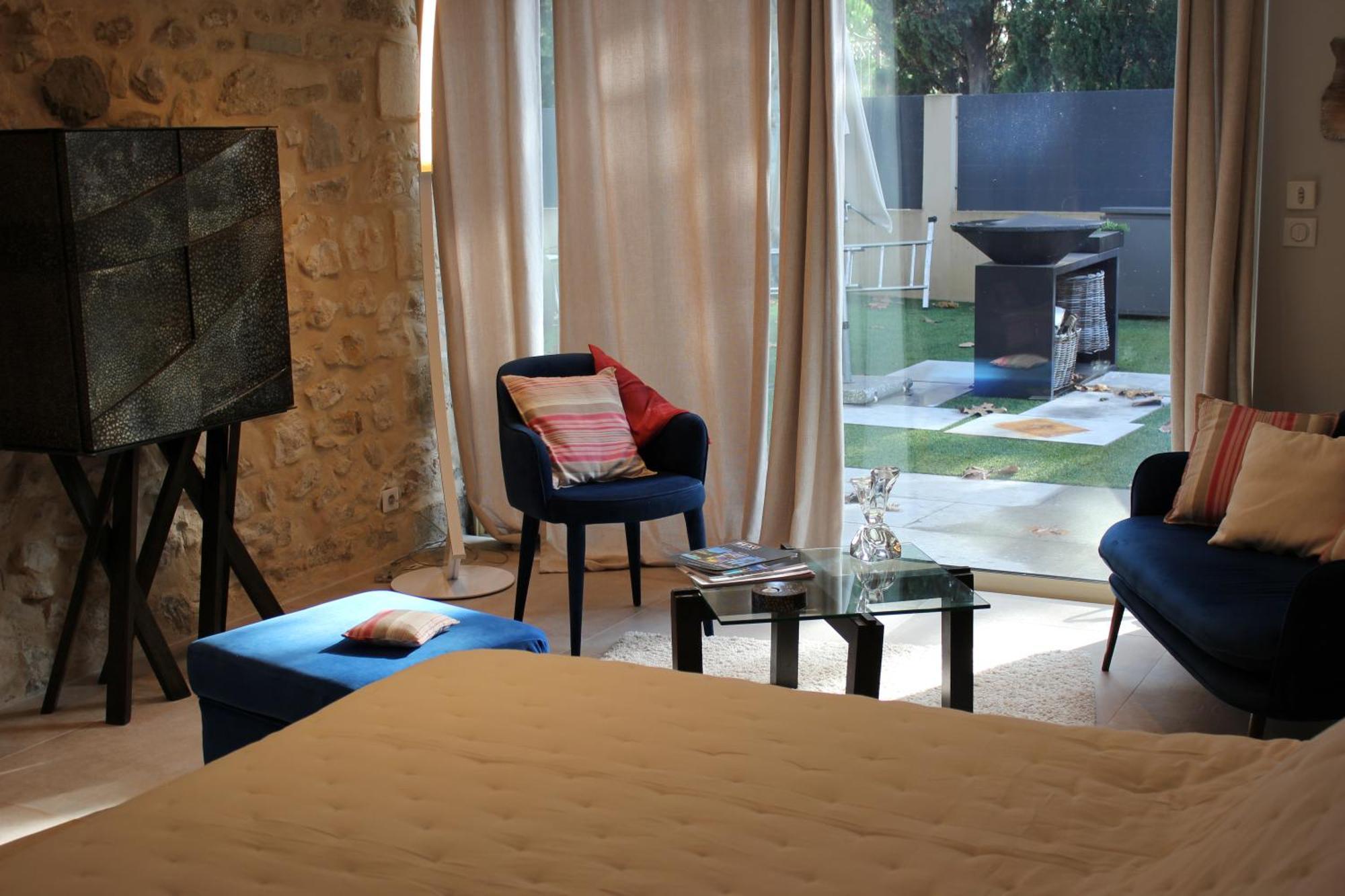 Bed and Breakfast Mas Paloma Rognonas Экстерьер фото