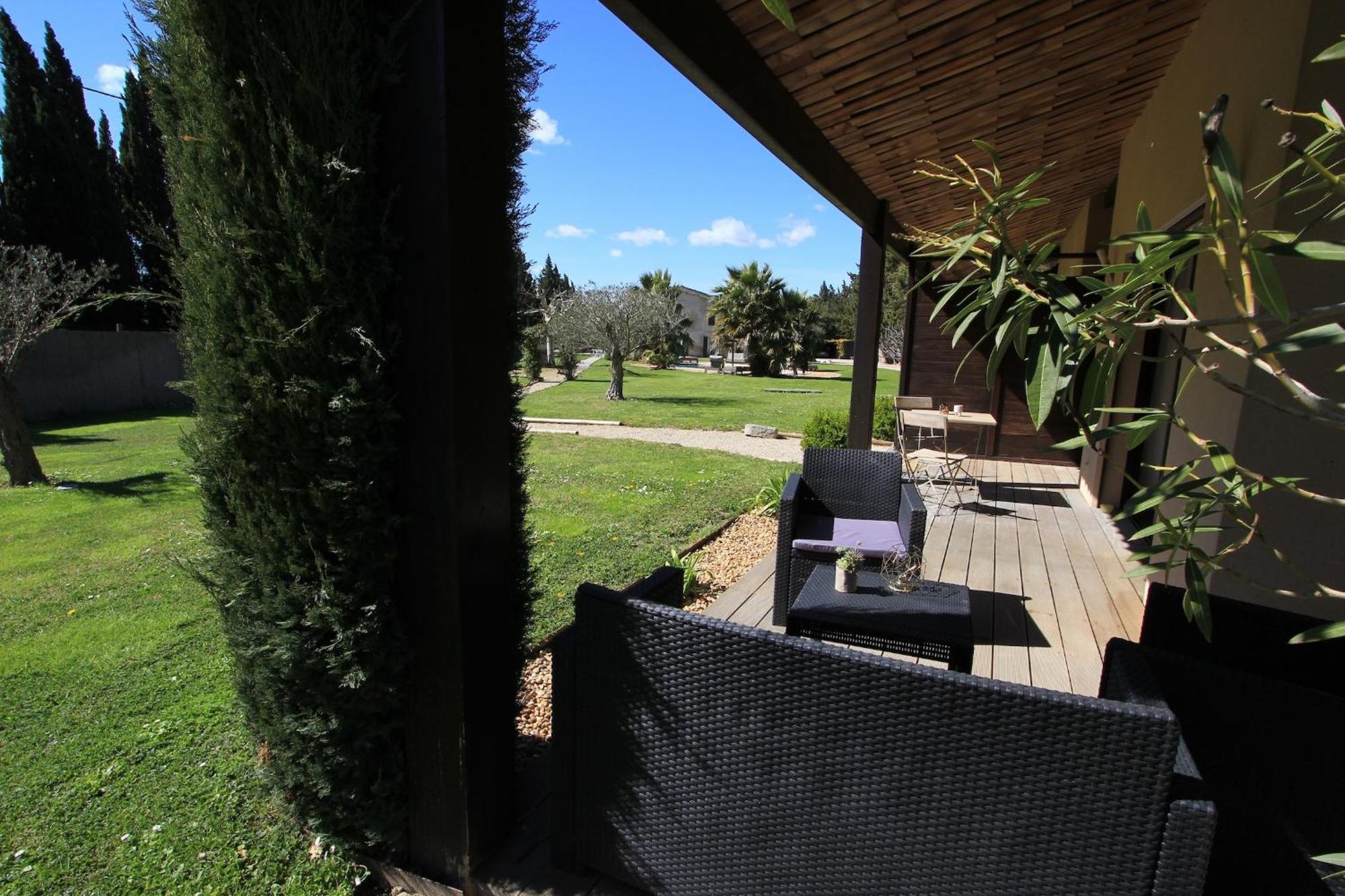 Bed and Breakfast Mas Paloma Rognonas Экстерьер фото